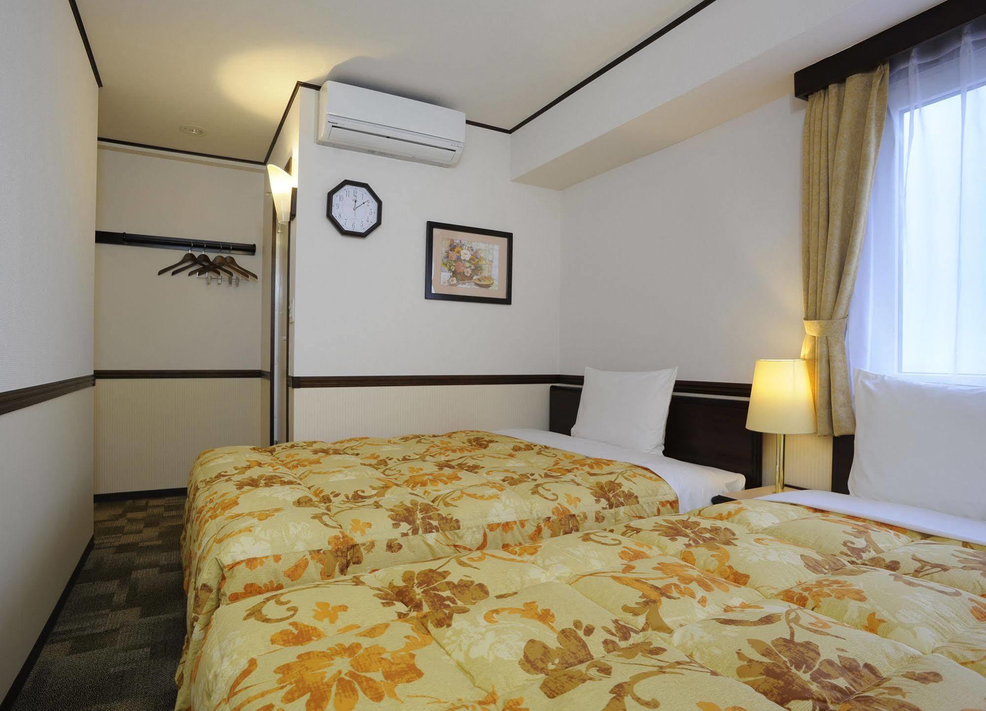 Toyoko Inn Ichinoseki Ekimae מראה חיצוני תמונה